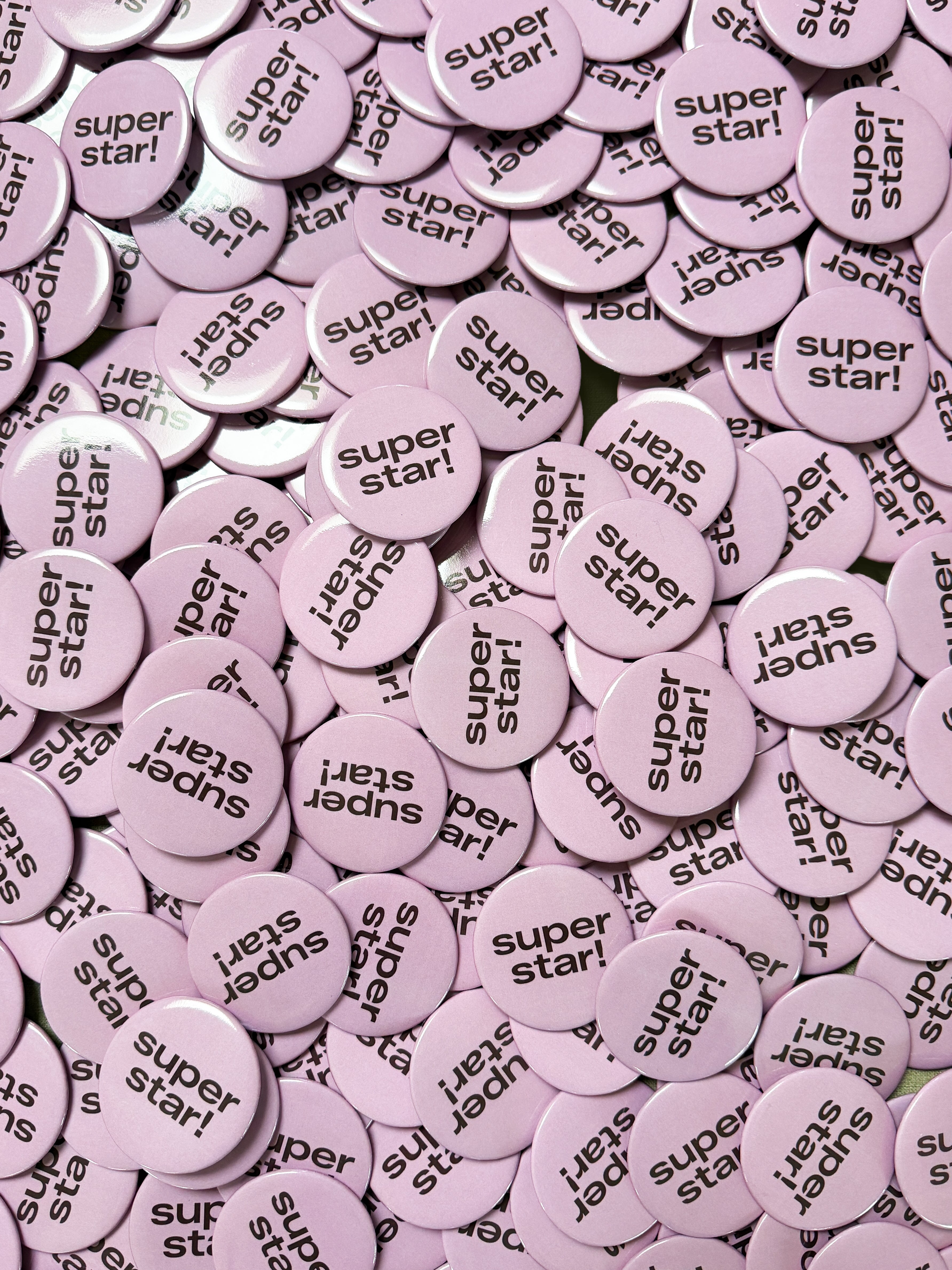 Superstar Pin