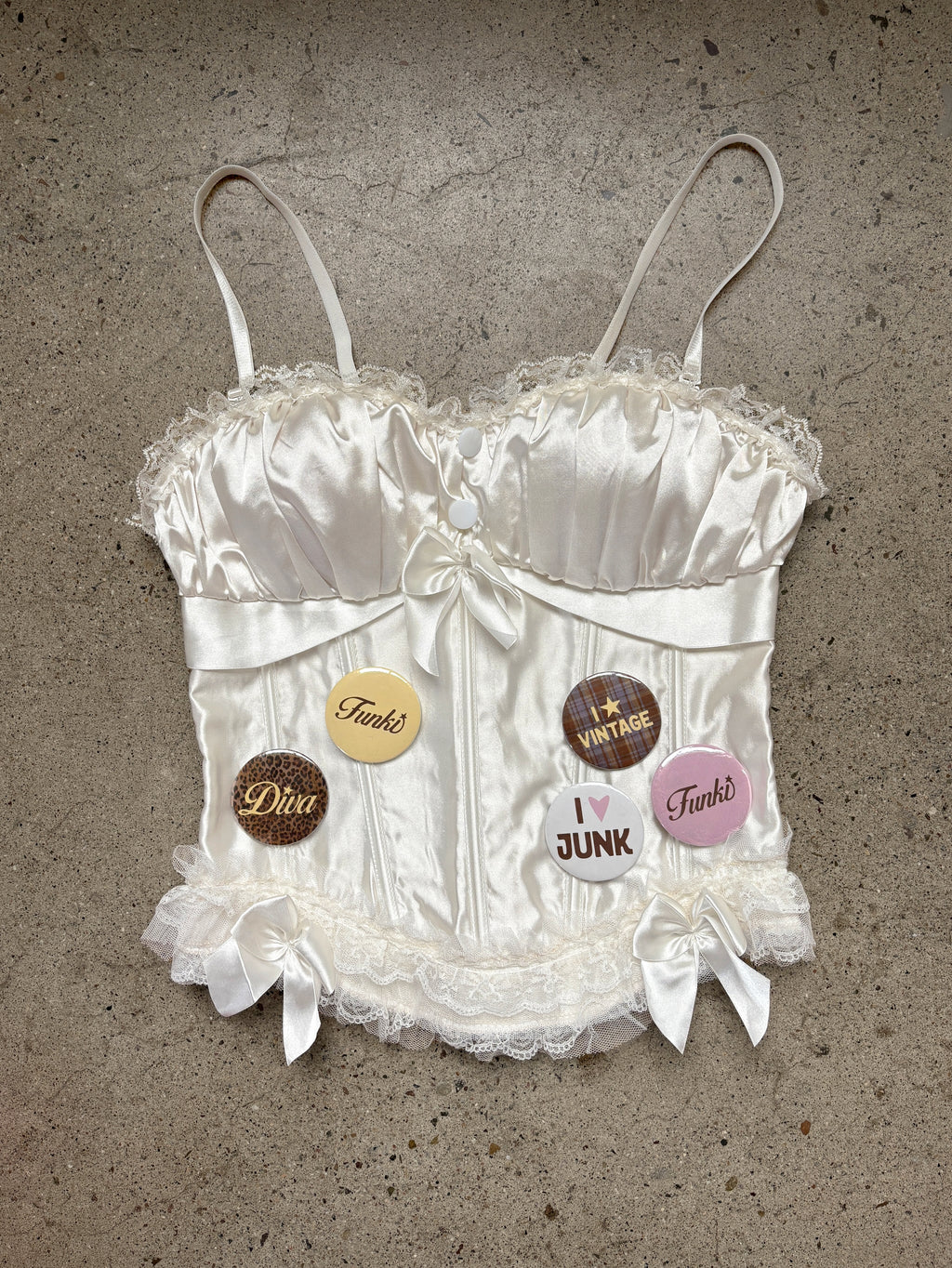 I ★ Vintage Pin