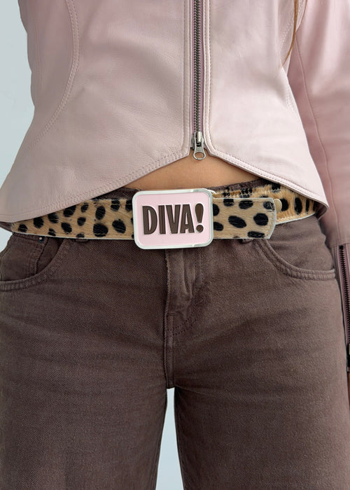 Diva! Buckle